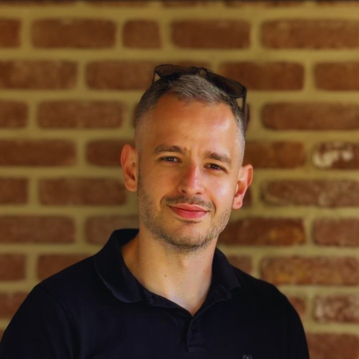 Jean-Christophe Di Ruggiero, kinésithérapeute libéral et formateur sur les cervicalgies